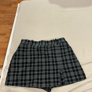 Plaid Black and White Women's Shorts